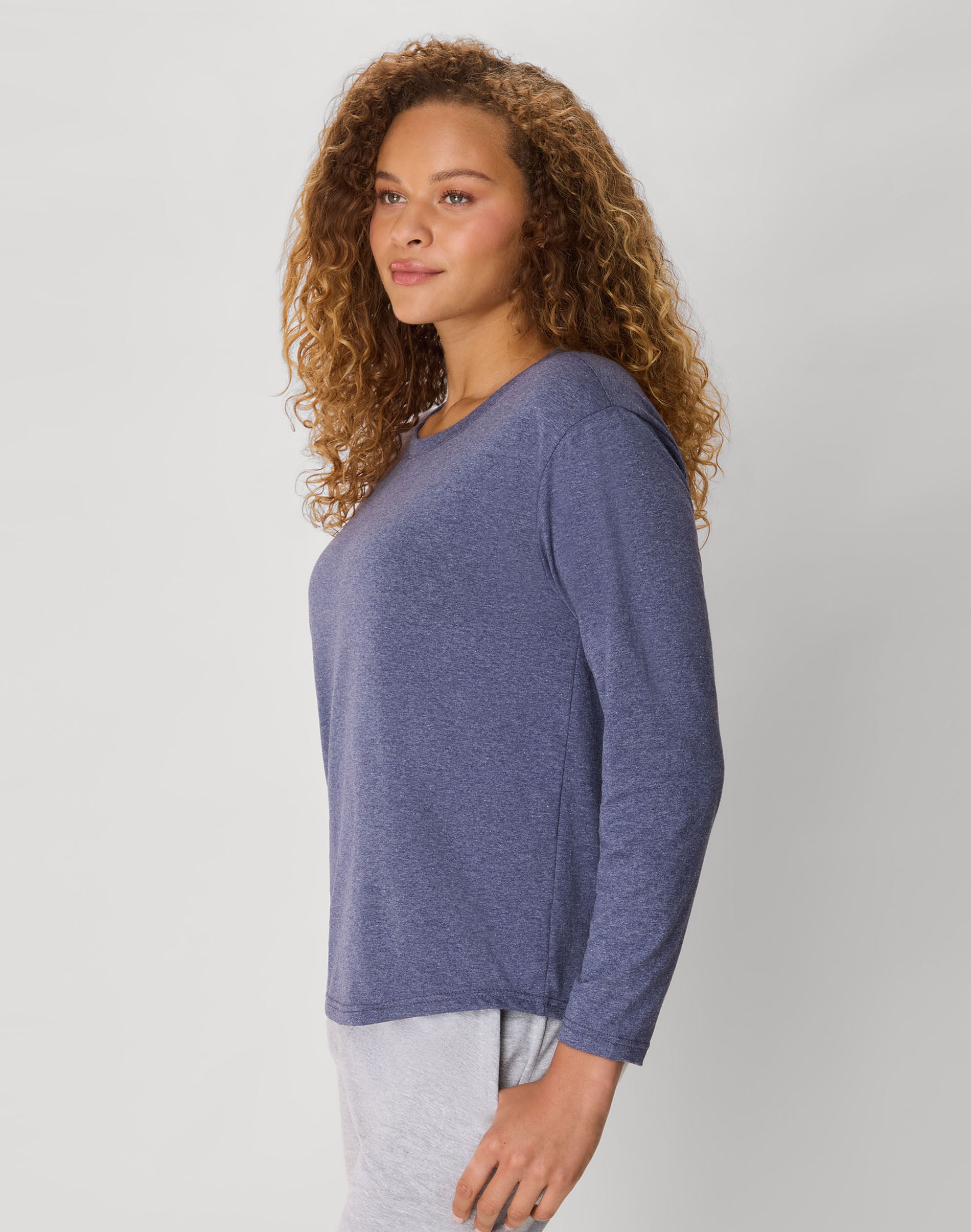 HNS_WHT619_ACQM_S1.jpg?width=449